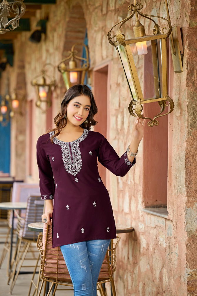 Nadiya By Rangmaya Embroidery Fancy Western Ladies Tops Manufacturers
